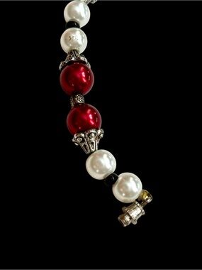Vintage  Pearl and Red Bead Bracelet - 7 inches